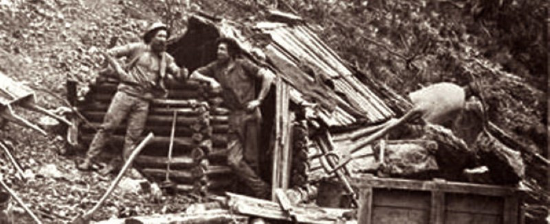 Willie và Frank McLeod, 2 anh em mở đầu cho loạt mất tích và tử vong bí ẩn ở Nahanni. Willie và Frank McLeod, 2 anh em mở đầu cho loạt mất tích và tử vong bí ẩn ở Nahanni.