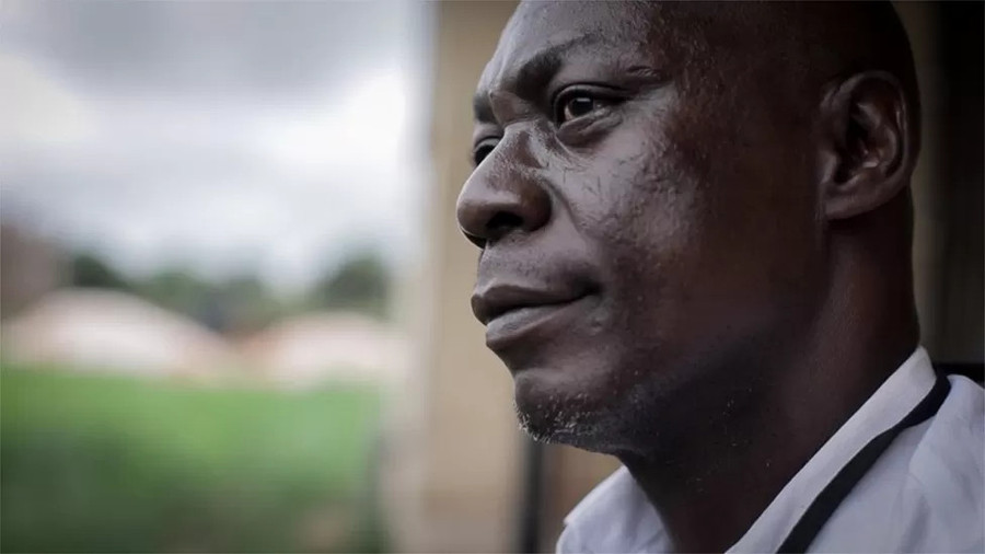 TS John Stone từng là cựu thành viên Rìu Đen. TS John Stone từng là cựu thành viên Rìu Đen.