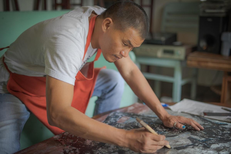 Họa sĩ Trần Quốc Long.