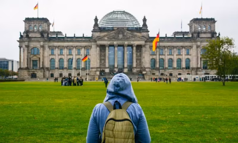 Chương trình trao đổi sinh viên Erasmus được thành lập từ năm 1987.