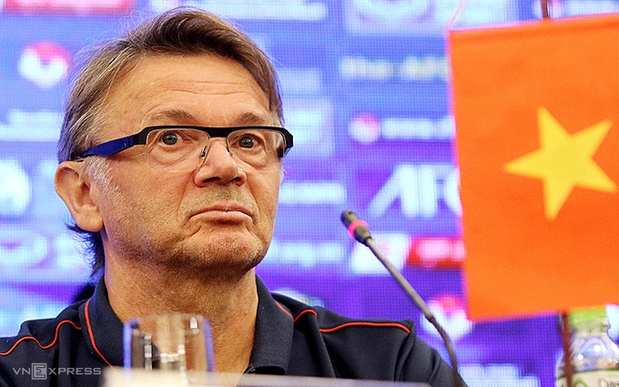 Phù thủy trắng Troussier từng ấp ủ tham vọng đưa Việt Nam dự World Cup 2026.