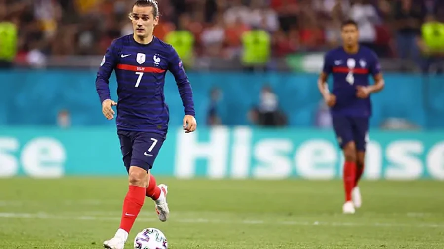 Ngôi sao Griezmann đang trong giai đoạn chịu nhiều áp lực bởi hành vi phân biệt chủng tộc.