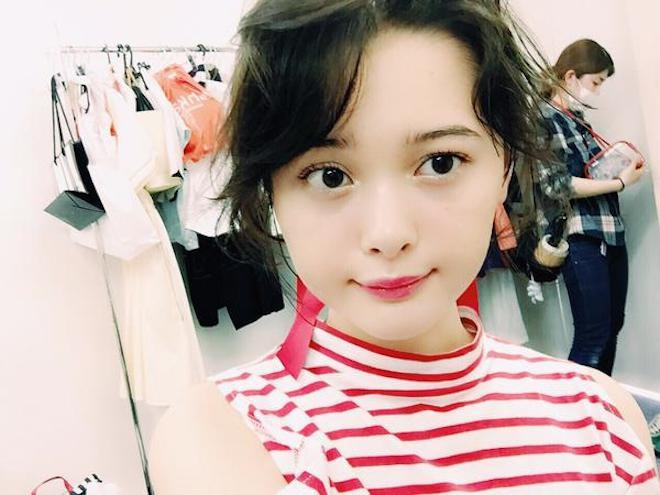 Tina Tamaki (17 tuổi) mang hai dòng máu Mỹ - Nhật. Với đôi mắt to, sâu thẳm, cô nhanh chóng nổi tiếng trong làng mẫu ảnh. Tina Tamaki (17 tuổi) mang hai dòng máu Mỹ - Nhật. Với đôi mắt sâu thẳm mang nhiều tâm sự, cô gái gây được nhiều sự chú ý trong làng mẫu ảnh.