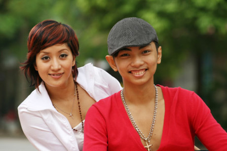 Một thập kỷ làm thầy rồi làm vợ Phan Hiển của Khánh Thi - Ảnh 2 Mot thap ky lam thay roi lam vo Phan Hien cua Khanh Thi - Anh 2