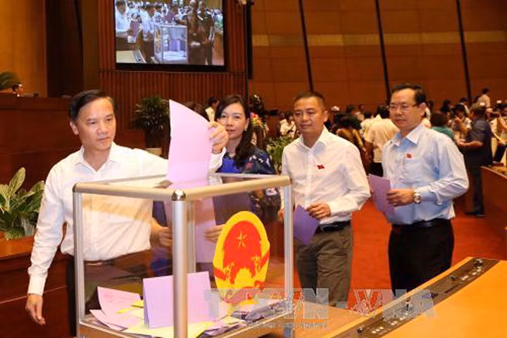 Thông cáo số 3 kỳ họp thứ nhất, Quốc hội khóa XIV