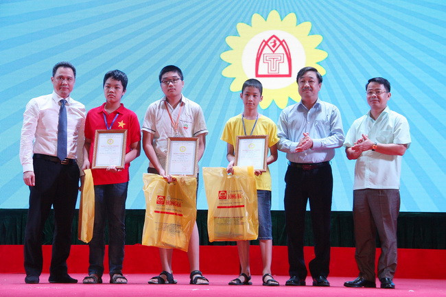 3 học sinh đạt điểm cao nhất cuộc thi năm nay 3 học sinh đạt điểm cao nhất cuộc thi năm nay