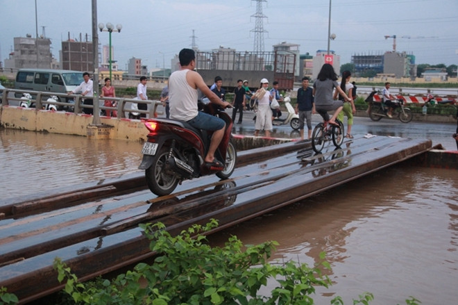 Hiện tại mọi người đã đi lại thuận tiện hơn.
