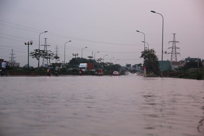 Khu vực này vẫn ngập trong nước.