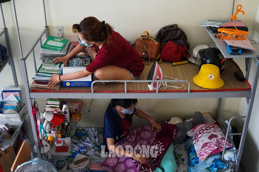 Các sinh viên thuộc trường hợp đặc biệt sẽ được xem xét sắp xếp ở lại tại ký túc xá.