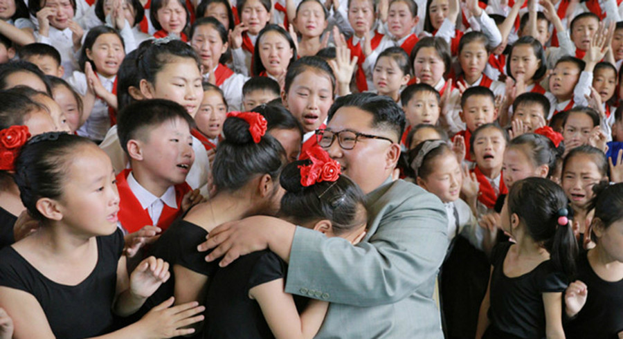 Việc cần làm lúc này của Triều Tiên là thúc giục đội ngũ giáo viên nhận thức được việc thay đổi và phát triển thực tế. Ảnh: KCNA
