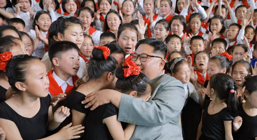 Việc cần làm lúc này của Triều Tiên là thúc giục đội ngũ giáo viên nhận thức được việc thay đổi và phát triển thực tế. Ảnh: KCNA
