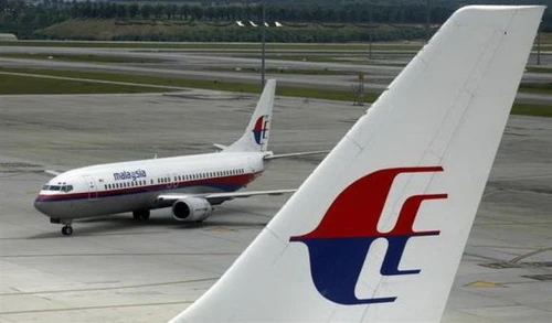 Máy bay Malaysia Airlines quay đầu vì sự cố áp suất