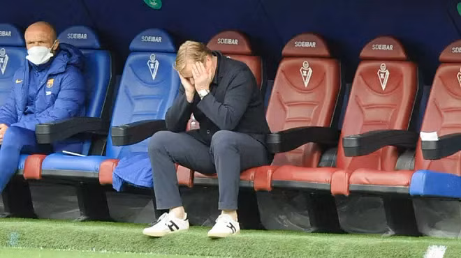 HLV Koeman thất vọng với đội hình đội bóng do ông đang dẫn dắt.