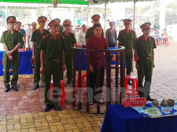 Án chung thân cho đối tượng côn đồ đập đầu bạn nhậu gây tử vong