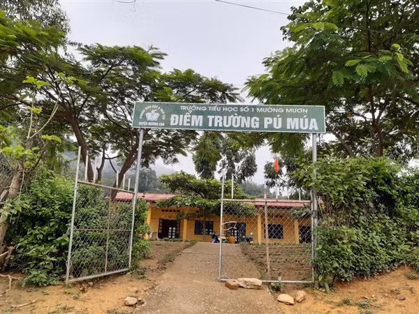  Điểm trường Pú Múa nơi cô Ren công tác.