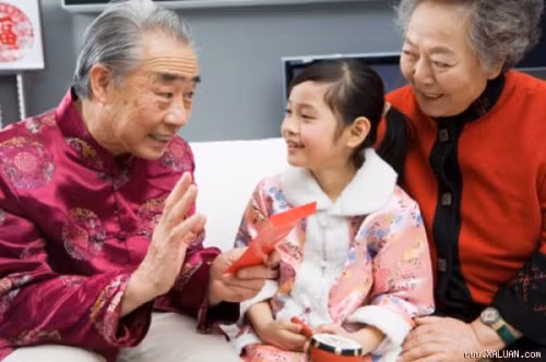 7 điều phải nhớ khi lì xì lúc giao thừa để sung túc, may mắn