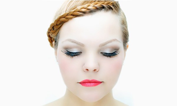 Cách đơn giản nhất giúp bạn sở hữu gương mặt V - line không cần thẩm mỹ - Ảnh 1 Cách đơn giản nhất giúp bạn sở hữu gương mặt V - line không cần thẩm mỹ - Ảnh 1