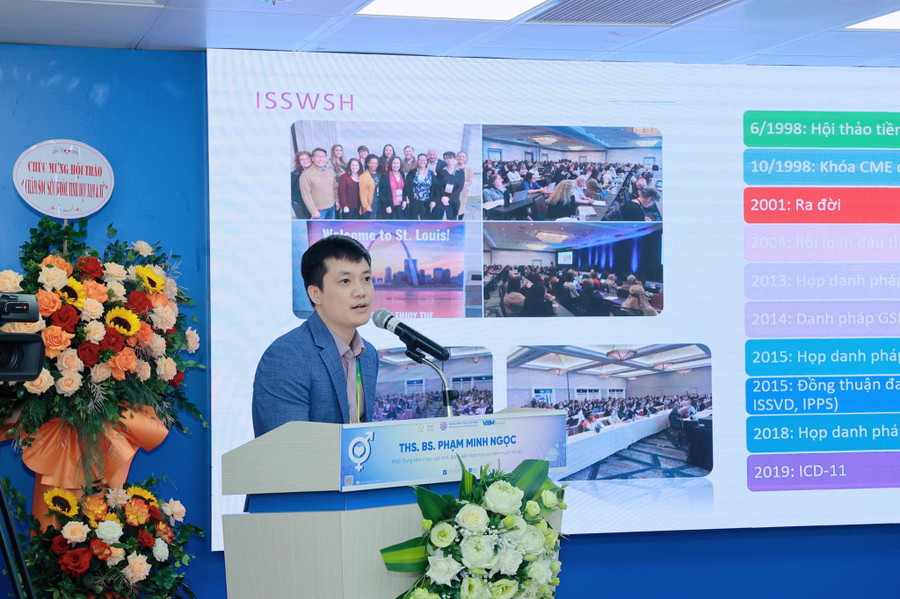 Thạc sĩ, bác sĩ Phạm Minh Ngọc - Phó Giám đốc Trung tâm Y học giới tính, Bệnh viện Nam học và hiếm muộn Hà Nội báo cáo tại Hội thảo.