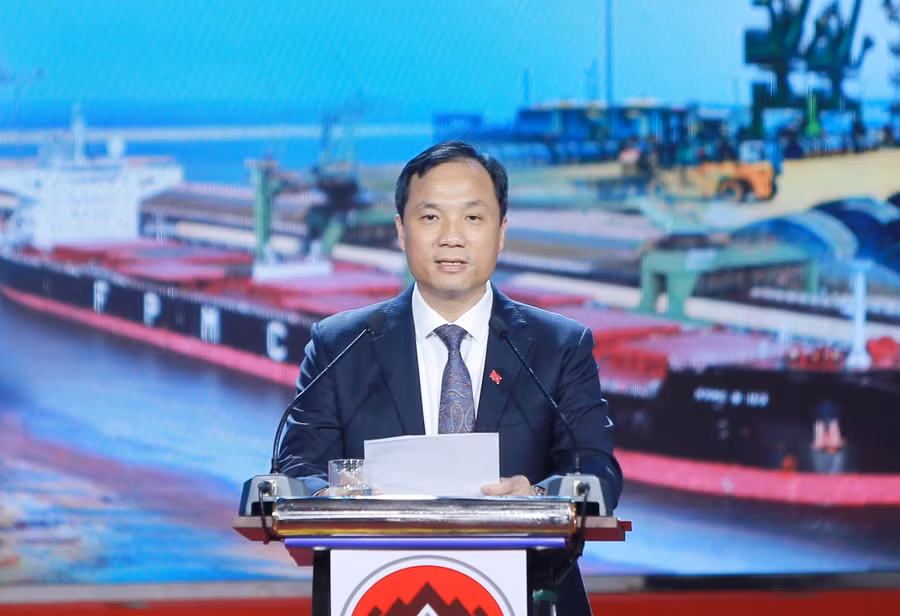 Bí thư Tỉnh ủy Hà Tĩnh Hoàng Trung Dũng phát biểu bế mạc Hội nghị.