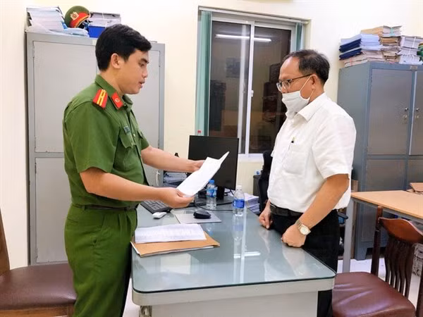 Bị can Tất Thành Cang tại cơ quan điều tra.