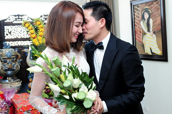 Chân dung người đàn ông đại gia khiến Ngân Khánh từ giã showbiz