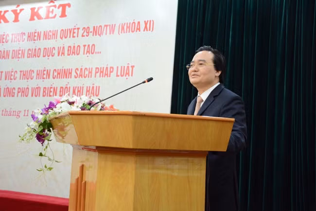 Bộ trưởng Phùng Xuân Nhạ phát biểu tại buổi lễ