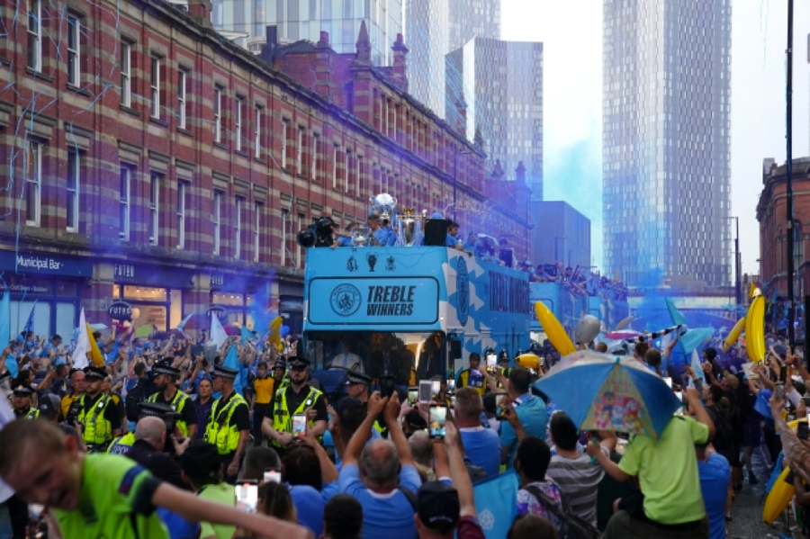 Cảnh tượng đáng kinh ngạc trên đường phố Manchester. Cảnh tượng đáng kinh ngạc trên đường phố Manchester.