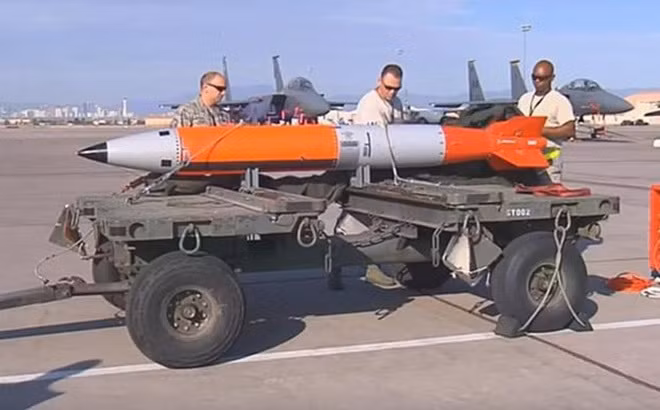 Bom hạt nhân thông minh B61-12 của Mỹ trong một lần thử nghiệm.
