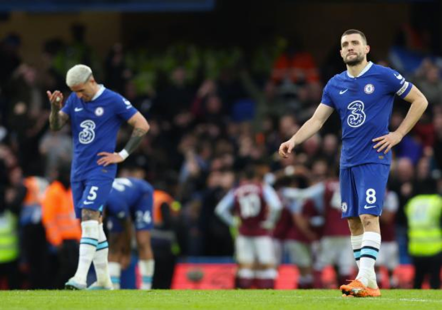 Chelsea vừa thua Aston Villa 0-2 ở vòng 29 Ngoại hạng Anh. Chelsea vừa thua Aston Villa 0-2 ở vòng 29 Ngoại hạng Anh.