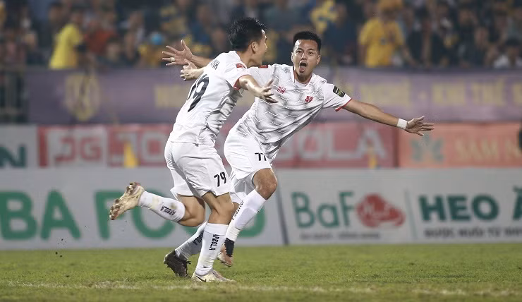 Hải Phòng FC cũng sẽ leo lên tốp đầu V.League nếu thắng Hà Tĩnh trên sân Lạch Tray.