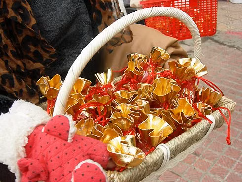 Giải mã lời đồn chi bạc triệu mua muối được làm phép để trừ tà, rước lộc