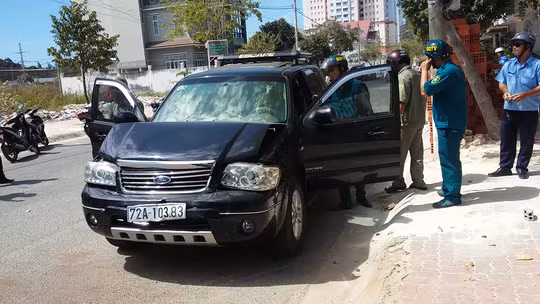  Lực lượng chức năng đã tiến hành lập biên bản hành vi của bà Tuyết 