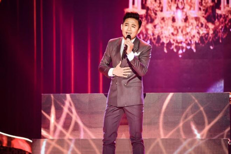 Quý Bình trở thành quán quân “Tình Bolero” mùa đầu tiên - Ảnh 5 Quy Binh tro thanh quan quan “Tinh Bolero” mua dau tien - Anh 5