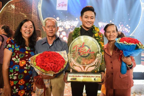 Quý Bình trở thành quán quân “Tình Bolero” mùa đầu tiên - Ảnh 9 Quy Binh tro thanh quan quan “Tinh Bolero” mua dau tien - Anh 9