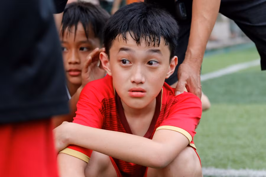 Nước mắt trên sân cỏ của những cầu thủ nhí tại Giải bóng đá tranh Cúp Báo GD&TĐ ảnh 12