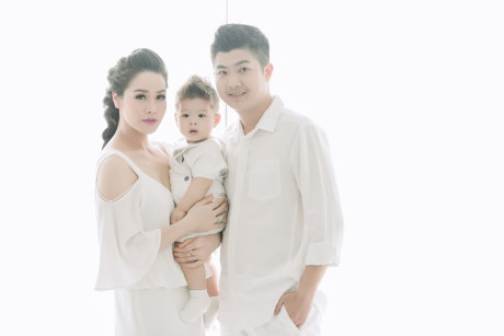 Ngắm hạnh phúc ngập tràn của Nhật Kim Anh - Ảnh 8 Ngam hanh phuc ngap tran cua Nhat Kim Anh - Anh 8