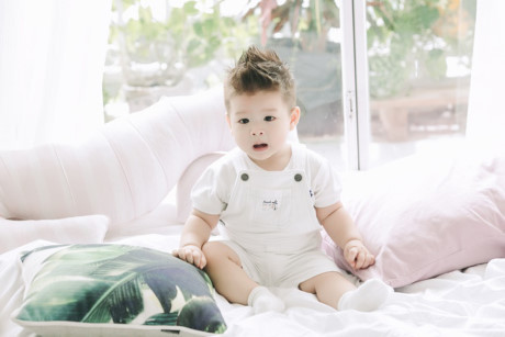 Ngắm hạnh phúc ngập tràn của Nhật Kim Anh - Ảnh 2 Ngam hanh phuc ngap tran cua Nhat Kim Anh - Anh 2