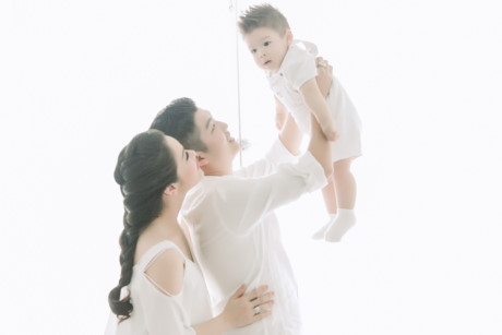 Ngắm hạnh phúc ngập tràn của Nhật Kim Anh - Ảnh 6 Ngam hanh phuc ngap tran cua Nhat Kim Anh - Anh 6