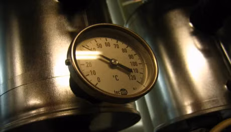 Ly giai nghi van tac hai cua dau chien mi an lien - Anh 2