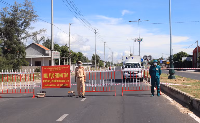 Khu vực phong tỏa mới được thiếp lập ở phường Hòa Hiệp Trung (TX Đông Hòa). Nguồn: Báo Phú Yên.