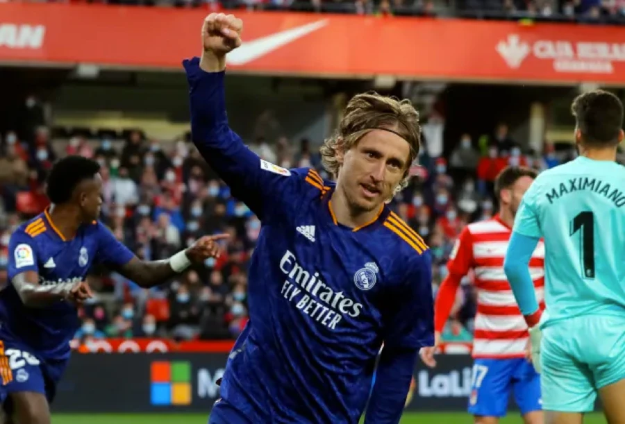 Man City muốn có tiền vệ kỳ cựu Modric.