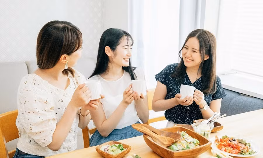 Cần chế độ ăn uống, sinh hoạt khoa học, lành mạnh để giảm triệu chứng đầy bụng, ăn không tiêu. Ảnh minh họa: ITN Cần chế độ ăn uống, sinh hoạt khoa học, lành mạnh để giảm triệu chứng đầy bụng, ăn không tiêu. Ảnh minh họa: ITN