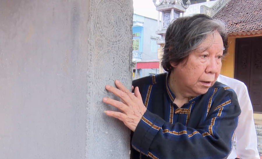 Nhà sử học Lê Văn Lan cho biết, dù tấm bia đá của Trạng nguyên Đỗ Thế Diên đã bị bào mòn nhưng nhiều hoa văn vẫn khá rõ.