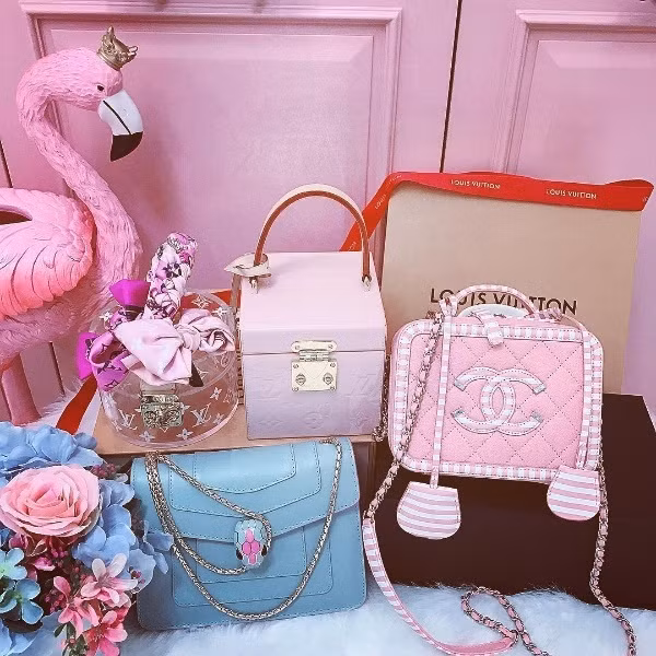 điểm danh những cô nàng chịu chơi hàng hiệu nhất vbiz ngọc trinh, khánh linh...