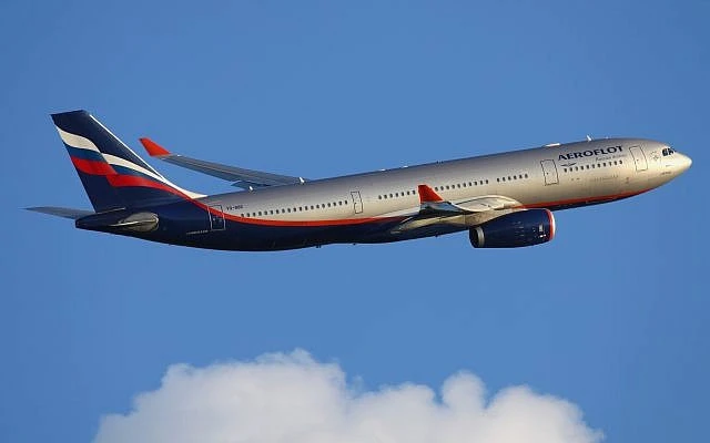 Một chiếc Airbus A330-200 của hãng Aeroflot cất cánh tại sân bay Sheremetyevo của Moscow. Ảnh: Wikimedia commons.