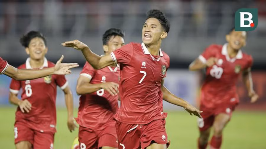 Cầu thủ Indonesia ăn mừng bàn thắng trước U20 Việt Nam tối 18/9.