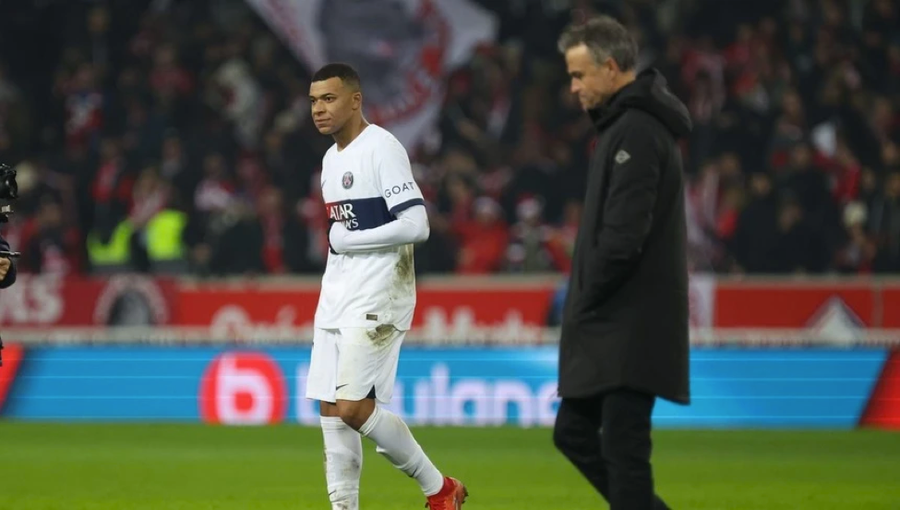 Thủ quân Kylian Mbappe và huấn luyện viên trưởng PSG Luis Enrique dường như đang có mối bất hoà.