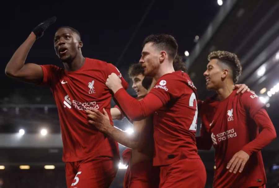 Liverpool đánh bại Man Utd 7-0 ở vòng 26 Ngoại hạng Anh.