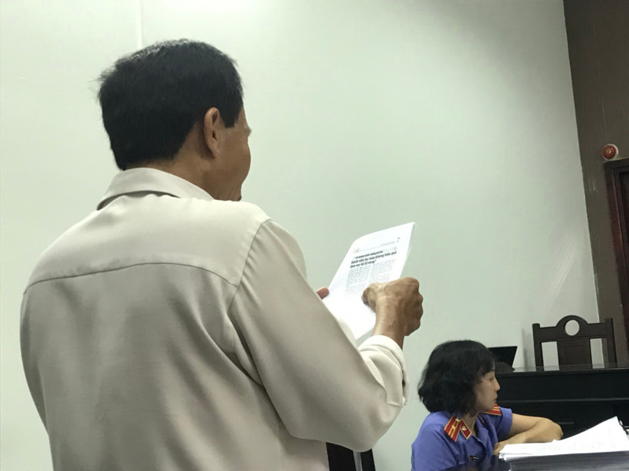 Đại diện nguyên đơn tại tòa ngày 22/10. Ảnh: MV Đại diện nguyên đơn tại tòa ngày 22/10. Ảnh: MV