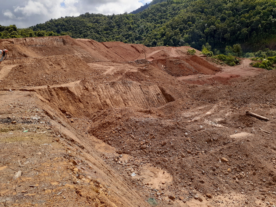 Mặt bằng điểm dân cư Si Văn, xã Pa Thơm có thể sẽ bị “hạ cốt” theo nguyện vọng của người dân. Ảnh: TG Mặt bằng điểm dân cư Si Văn, xã Pa Thơm có thể sẽ bị “hạ cốt” theo nguyện vọng của người dân. Ảnh: TG